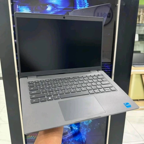 DELL LATITUDE 3440/intel I5-1235U/16GB DDR5/512 gb ssd /ecran 14.1 pouce FUHD+