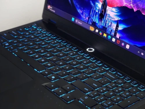 LENOVO LEGION PRO 5 16IAX10 GEN 10 2025 /ULTRA 9-275HX  5,3GHZ /RAM 32GO DDR5 5600 MHZ /DISK 1TB SSD NVEM GEN4 /NVIDIA GEFORCE RTX 5070 8GB GDDR7 DLSS4/ 2.5K 240HZ OLED