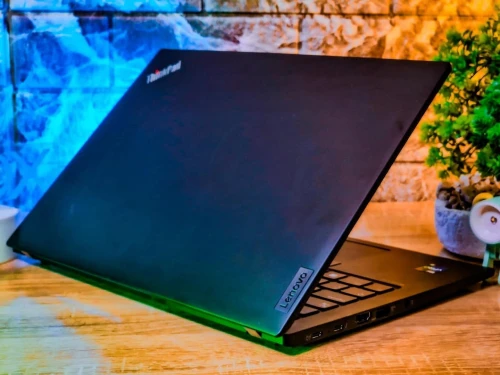 LENOVO THINKPAD T14S GEN 4 2024/INTEL I7-1355U VPRO/ram 16GB DDR5 5600hz/disk 256gb ssd/14 pouce 