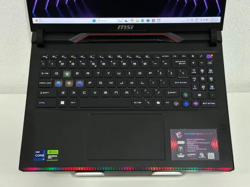 MSI RAIDER GE68 HX 14V/I9 14900HX 5.8GHZ/RAM 32GB/1TB SSD/NVIDIA RTX 4070 8GB/ECRAN 16