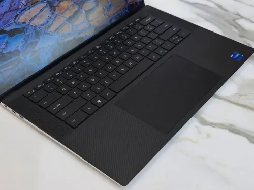 DELL XPS 15 9510 2022/I7-11800H 5GHZ/RAM 16GB/512 GB SSD/NVIDIA RTX 3050TI 4GB/ECRAN 15.6