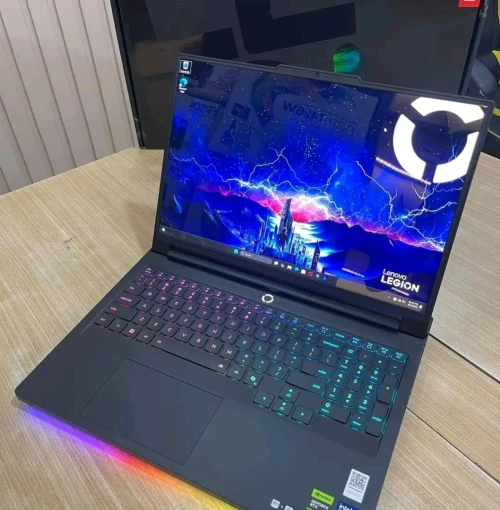 LENOVO LEGION 7 PRO 2025/ULTRA 9-275HX/RAM 32GB/DISK 1TB/NVIDIA RTX 5080 16GB/ECRAN 16 OLED 2K 240HZ