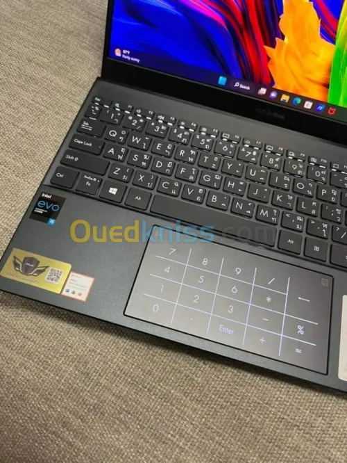 ASUS ZENBOOK 13/ intel i7-1165G7 EVO/16 gb ddr5 /1024 gb ssd/ iris xe  graphique  13.3 pouce OLED 