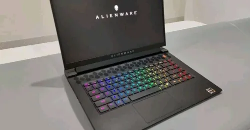  ALIENWARE M15 R6/intel I7 -11800H/ 64gb ddr4/1024gb ssd/nvidia RTX 3060 6GB/5.6  pouce 2k  244HZ