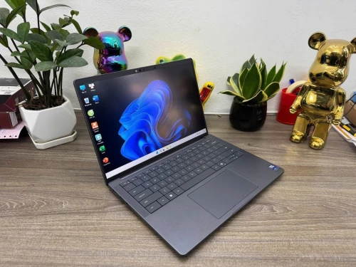 DELL PRO 14 Premium/INTEL ULTRA 7-266V/16GB DDR5  8533Mhz/DISK 512 SSD/ Intel AI Boost
