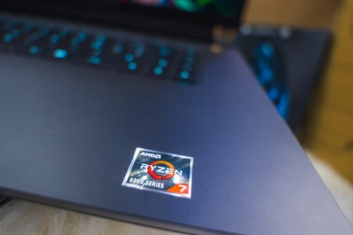 ALINEWAER M17 R5/RYZEN 7 -6800H/16 gb ddr5/disk 512 gb ssd/nvidia RTX 3070ti/ecran 17pouce 2k 165hz 