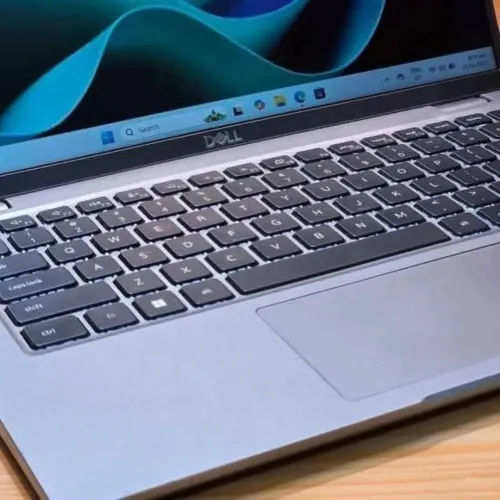DELL LATITUDE 5340/ intel I5 -1345U/16GB DDR5/256 GB SSD/ECRAN 13.3 pouce FHD+ IPS