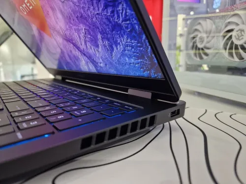 HP OMEN 16/INTEL I9-14900HX/16GB DDR5/1TB SSD/NVIDIA GEFORCE RTX 5070 8GB/16  POUCE 2.5k 240HZ