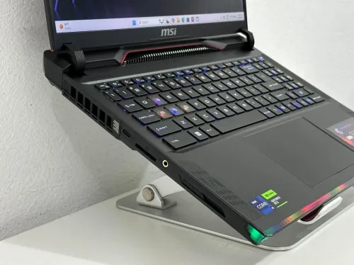 MSI RAIDER GE68 HX 14V/I9 14900HX 5.8GHZ/RAM 32GB/1TB SSD/NVIDIA RTX 4070 8GB/ECRAN 16