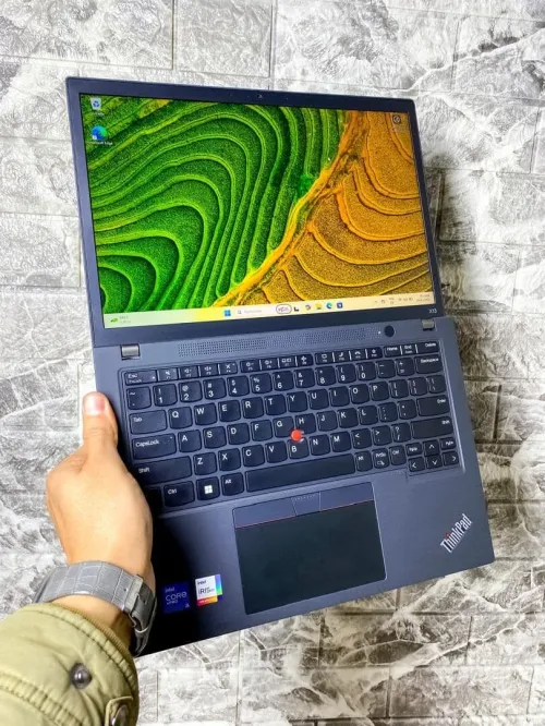  LENOVO THINKPAD X13/INTEL I5-1145G7/ 16 ddr4/ 256 gb ssd/intel IRIS XE / 13.3pouce FHD+ IPS