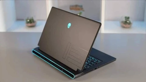  ALIENWARE M15 R6/intel I7 -11800H/ 64gb ddr4/1024gb ssd/nvidia RTX 3060 6GB/5.6  pouce 2k  244HZ