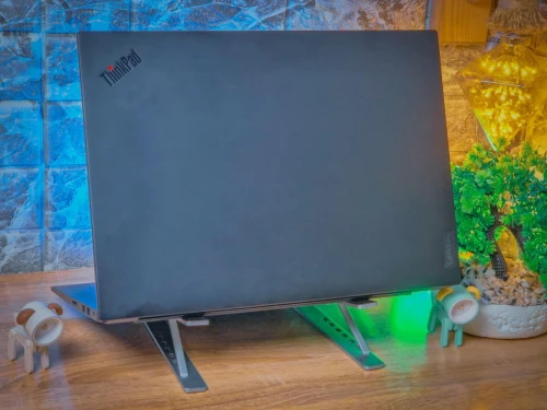 LENOVO THINKPAD P1 GEN 4/intel I7-11850H/RAM 16GB/ 512GB ssd/NVIDIA A2000 4GB/16 pouce 2.5K IPS  