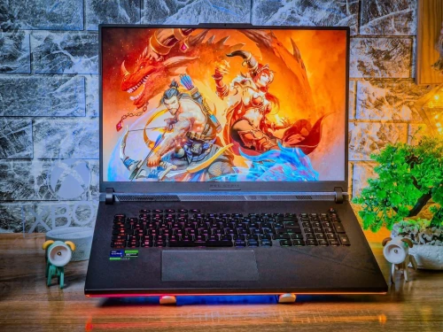 ASUS ROG STRIX G18/INTEL I9-14900HX/RAM 32GB DDR5/DISK1024 GB/NVIDIA RTX 4070/18 POUCE 2.5K 240HZ