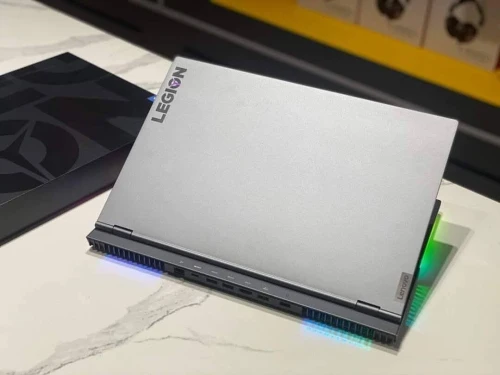 LENOVO LEGION PRO 7 16IRX8H/ i9-13900HX /32GB DDR5/2TB SSD/NVIDIA RTX4090 16GB/16.1" 2.5 240Hz
