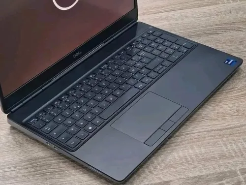 DELL PRECISION 7560/INTEL I7-11850H/RAM 16GB DDR4/DISK  512GB SSD/ QUADRO A2000 04GB/15.6 POUCE FHD 