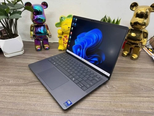 DELL PRO 14 Premium  2025INTEL ULTRA 7-268V  5GHZ /RAM 32 DDR5  8533MhzDISK 512 SSD NVEM 5GEN /DOUBLE CARTE /Intel AI Boost d/INTEL  GRAPHIQUE 4GB /ecran 14.1 pouce IPS 3k tactile