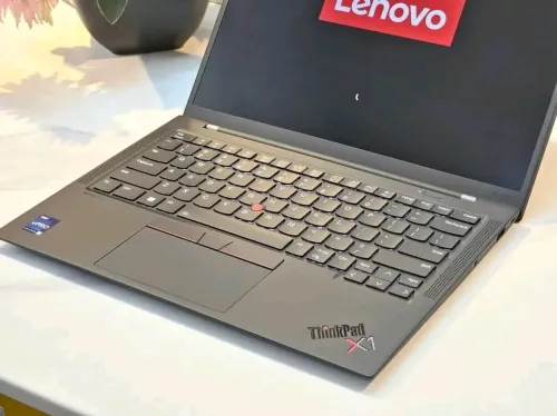 LENOVO THINKPAD X1 CARBONE GEN 10 INTEL I5-1245U EVO 32GB DDR5 256GB SSD 14 IPS FHD TACTILE 