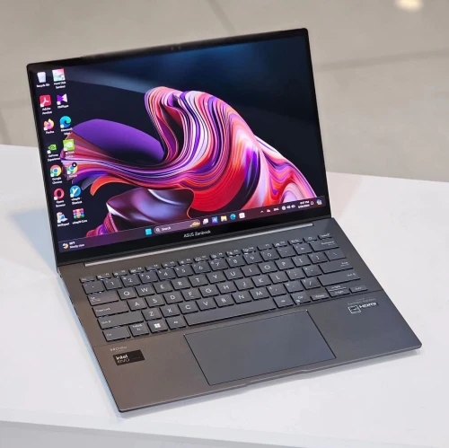 ASUS ZENBOOK 14 OLED/ULTRA 5 135H/RAM 8GB DDR5/512GB SSD/ECRAN 14 3K OLED TACTILE 