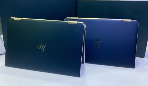 HP SPECTRE X360 CONVERTIBLE  intel I7-1065G7   4.6 ghz 8 gb ddr4  3700 hz 2000 gb ssd nvum 2T 