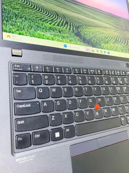  LENOVO THINKPAD X13/INTEL I5-1145G7/ 16 ddr4/ 256 gb ssd/intel IRIS XE / 13.3pouce FHD+ IPS