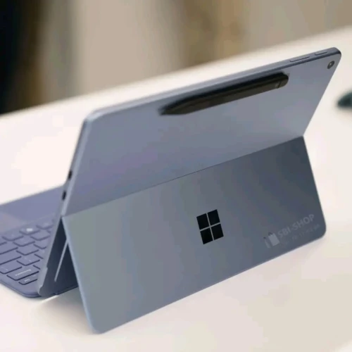 MICROSOFT SURFACE PRO 12 PLATINUM  5G/napdragon X ELITE 08CORE /RAM 16GB DDR5  6400MHZ/DISK 512GB  SSD NVEM /ECRAN 13.4 pouce 3k 120hz TACTILE  Oled