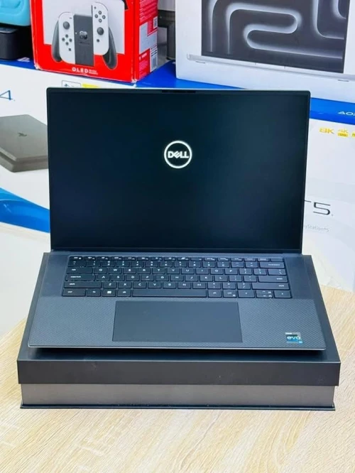 DELL XPS 15 9530/intel I9-13900H/64GB DDR5/512GB/NVIDIA GEFORCE RTX 4060 8GB/15.6 4k OLED TACTILE