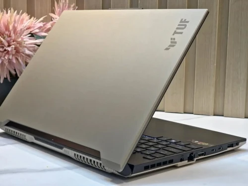 ASUS TUF GAMING A16 ADVANTAGE EDITION/R7-7735Hs/16 DDR5/512GB SSD/AMD RADEON RX7600S 8GB/FHD+ 165HZ 
