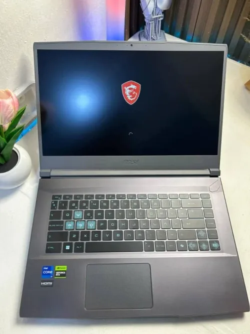 MSI THIN 15 B13VE/I7 13620H 5GHZ/RAM 16GB/512GB/NVIDIA RTX 4050 6GB/ECARN 15.6 POUCE 144HZ
