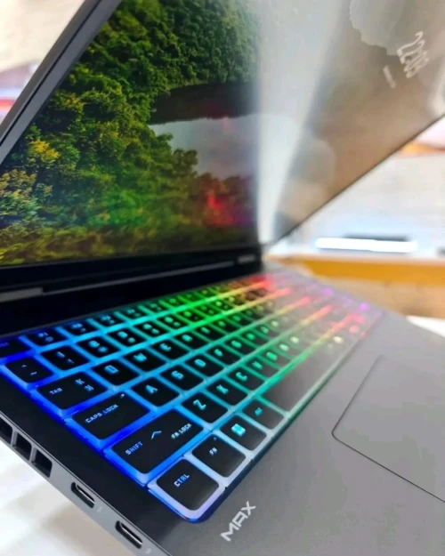 HP OMEN 16 MAX OLED/INTEL ULTRA 7-255HX/RAM 32GB/DISK 1TERA/RTX 5070TI 12GB/  ECRAN  16 OLED