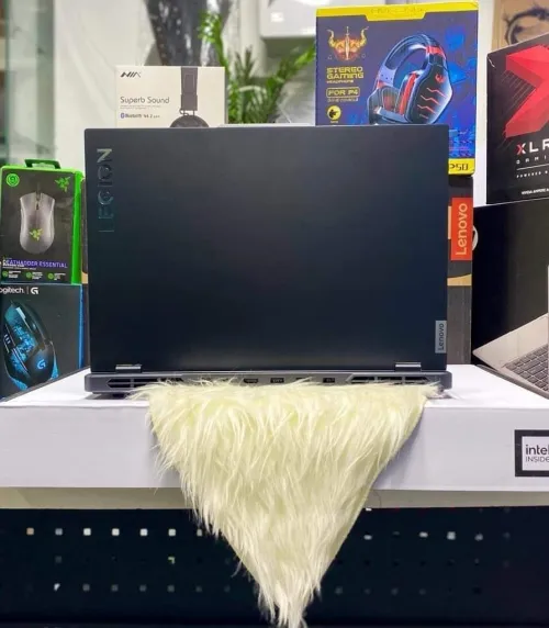 LENOVO Legion Pro 5 16IRX8 2023 i7-13700HX/RAM 32GB DDR5/ NVIDIA RTX4070 08GB/ECRAN 16 2K 240HZ