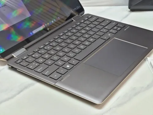  HP SPECTRE 14 X360/I7-1355U 5GHZ/RAM 32GB DDR5/DISK 1TB SSD/ECRAN 14 POUCE 4K X360 TACTILE