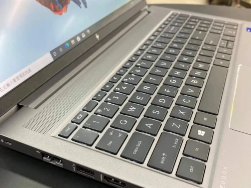 HP ZBOOK FIREFLY G8 station de TRAVAIL intel i7-1185G7 16gb ddr4 512gb ssd T500 15.6 pouce full hd