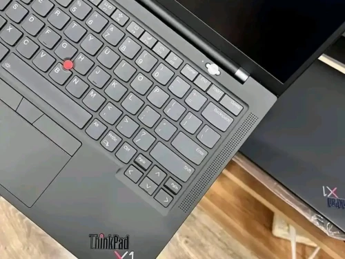 LENOVO THINKPAD X1 CARBONE GEN 10 2023 INTEL I7-1260P EVO 16GB DDR5 512GB ssd 14 IPS FUH+