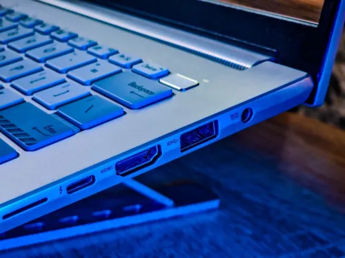ASUS VIVOBOOK PRO 14 OLED 