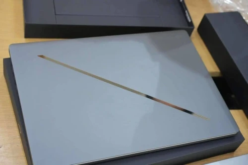 ASUS ROG ZEPHYRUS G16/ULTRA 9 -285H/32 GB DDR5/1TB SSD/NVIDIA RTX 5070 8GB/16 OLED 2.5K 240HZ
