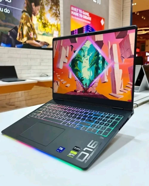HP OMEN 16 MAX OLED/INTEL ULTRA 7-255HX/RAM 32GB/DISK 1TERA/RTX 5070TI 12GB/  ECRAN  16 OLED