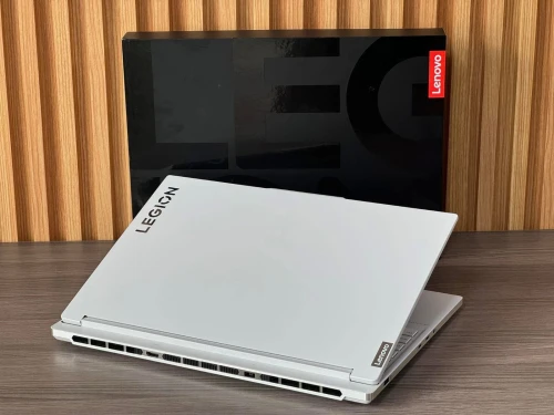 LENOVO LEGION 7 16IRX9H/I9-14900HX/16GB DDR5/ 1TB SSD/RTX 4060 8GB/16.1 pouce 3,2K  165HZ