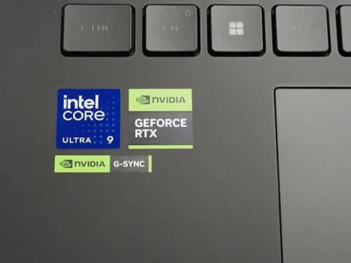 ASUS ROG STRIX G16 2025/ULTRA 9-275HX/RAM 32GB/1TB SSD/NVIDIA RTX 5060 16GB/ECARN 16 2.5K 240HZ
