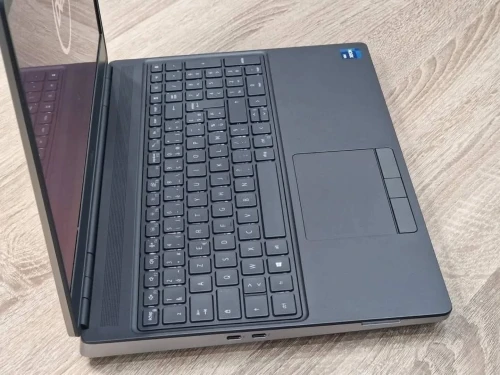 DELL PRECISION 7550/ INTEL I7-10750H/32GB DDR4/1024 SSD/NVIDIA RTX 3000 6GB/ecran 15.6
