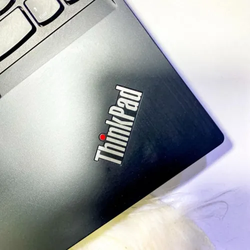 LENOVO THINKPAD P15V GEN 3/Ryzen 7 PRO 6850H/16 GB  DDR5/DISK 1024 GB  SSD/RTX A2000 4GB/ 15.6 pouce IPS  4K
