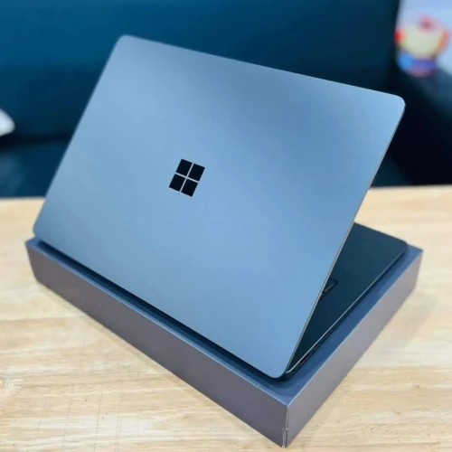 MICROSOFT SURFACE LAPTOP 7 for Business/Ultra 7-266V/16GB DDR5/256GB SSD/13.8 3k 120hz OLED TACTILE