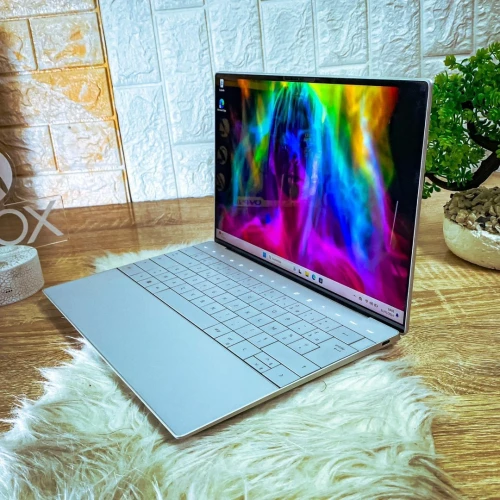DELL XPS 13 PLUS  9320 13th 2023 /INTEL I7-1360P/ 16 gb ddr5 6400MHZ/ 512gb ssd/ 13.4 IPS 4K TACTILE