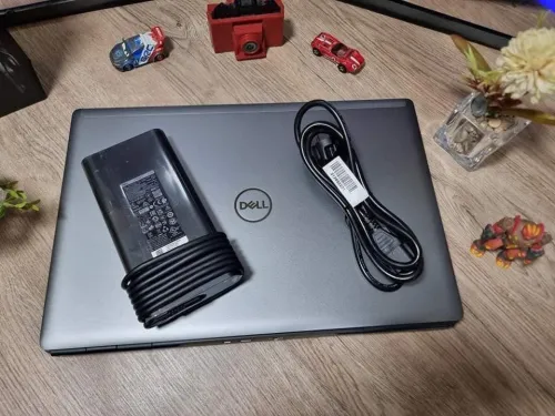 DELL PRECISION 7760 STATION TRAVAIL/XEON W-11955M/ RAM 32GB/1TB SSD/NVIDIA RTXA5000 16GB/ECRAN 17.3 