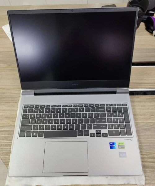 HP OMEN 16/I7-14650HX/16GB DDR5 5600/1024GB SSD/NVIDIA RTX 4060 8GB/16  POUCE 2.5k 240HZ