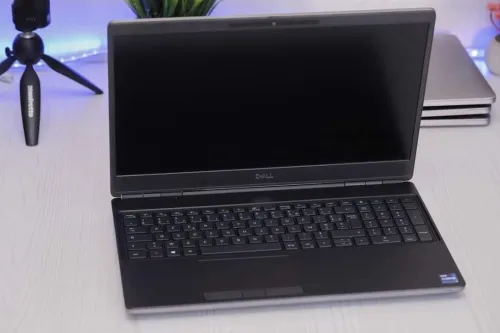  DELL PRECISION 7560 station /I9-11950H/RAM 32GB/DISK 1TB SSD/ NVIDIA QUADRO RTXA2000 4GB ECRAN 4K