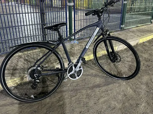 Vélo VTC scrapper 