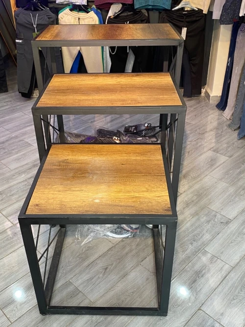 Table de decoration magasin