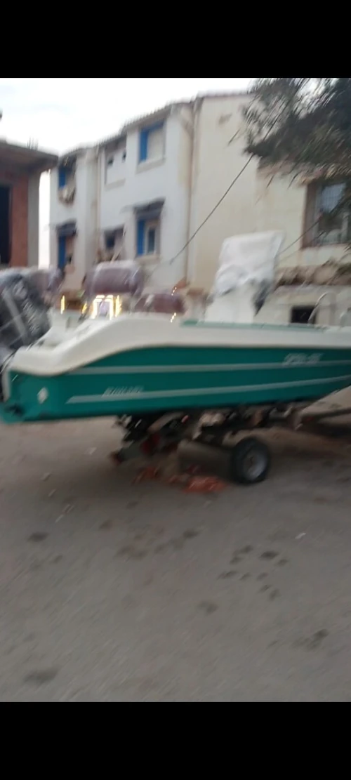 bateaux poloure 550