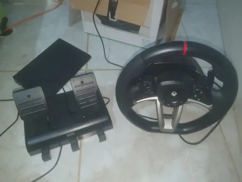 Volant XBOX et PC Hori RWA