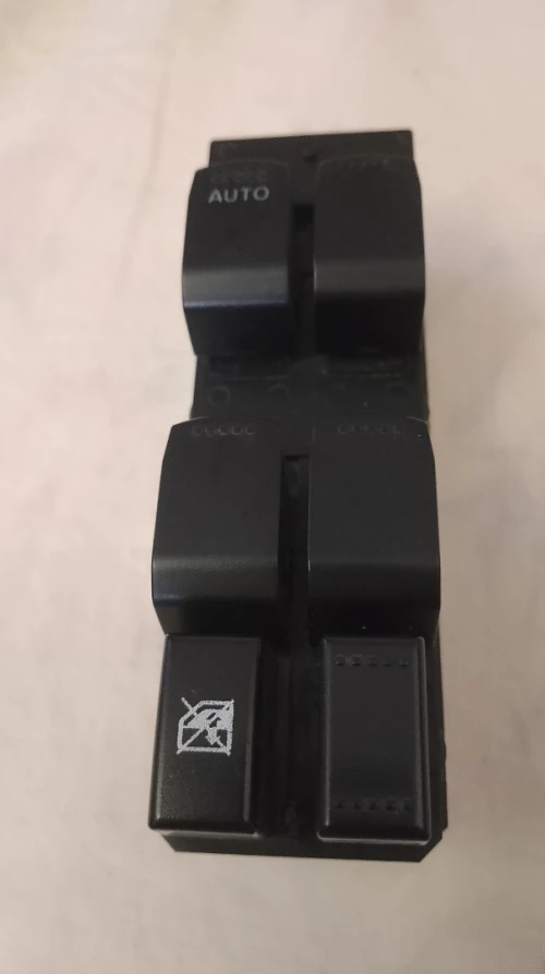 Boutons lève-vitres côté chauffeur SUZUKI SX-4